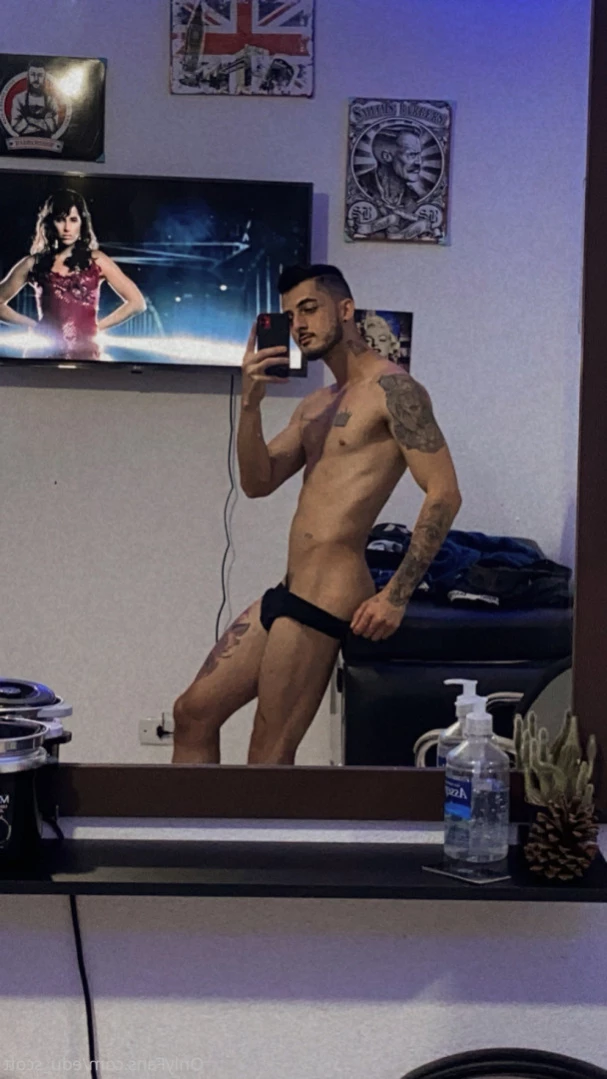 💈Naked barber  💇🏻‍♂️💈 [ edu_scott ] Onlyfans leaked photo 11909336 on Hotleaks.tv