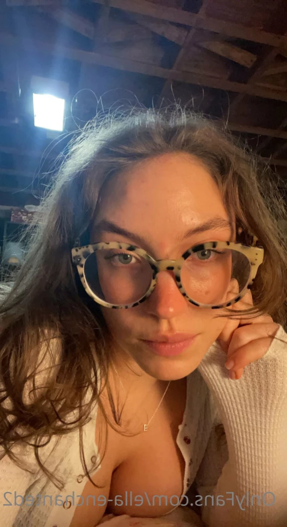 El [ ella-enchanted2 ] Onlyfans leaked photo 12254598 on Hotleaks.tv