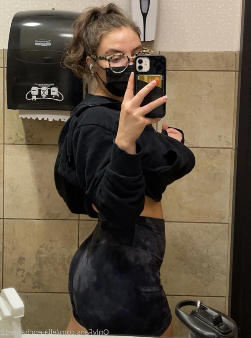El [ ella-enchanted2 ] Onlyfans leaked photo 12411308 on Hotleaks.tv