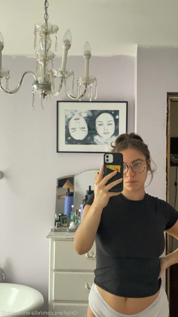 El [ ella-enchanted2 ] Onlyfans leaked photo 14405092 on Hotleaks.tv
