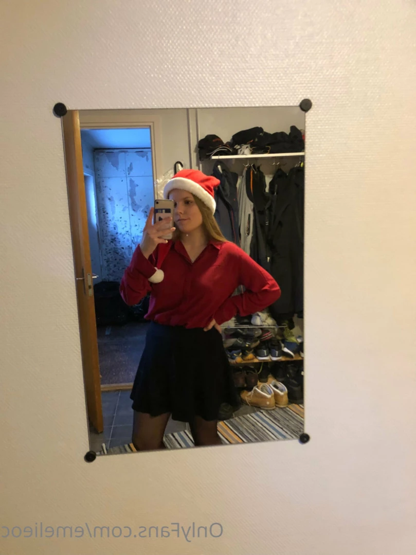 Emelie [ emelieoc ] Onlyfans leaked photo 12274490 on Hotleaks.tv