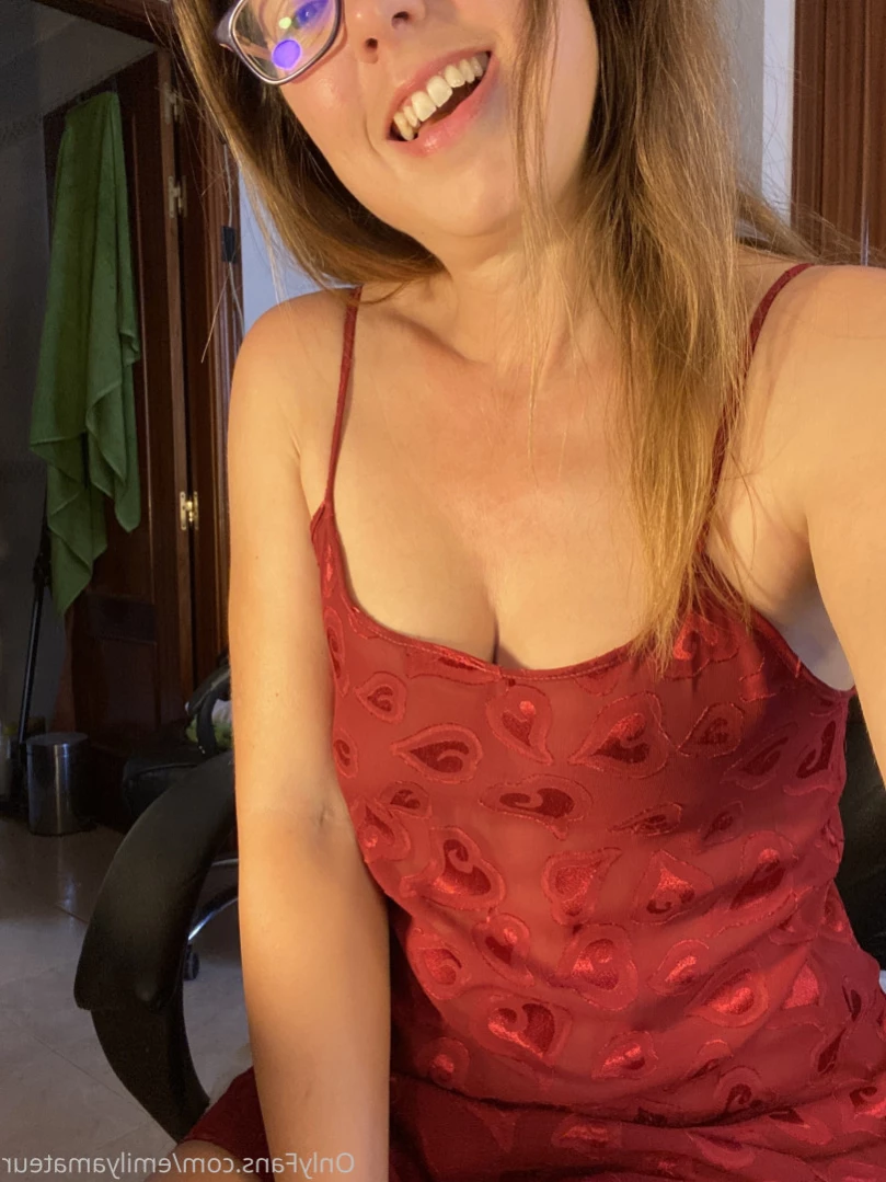Emily 💋 [ emilyamateur ] Onlyfans leaked photo 16217074 on Hotleaks.tv