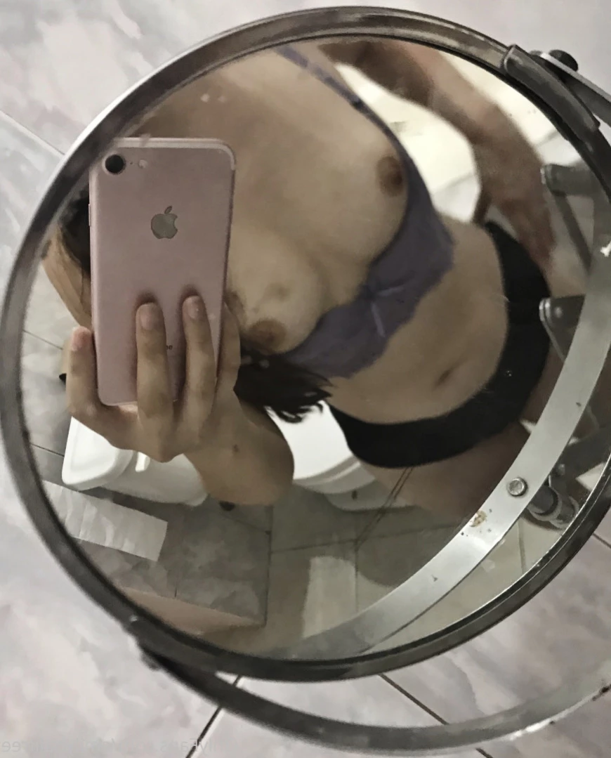 Emily Hall 🍭 [ emilyhallfree ] Onlyfans leaked photo 15525838 on Hotleaks.tv