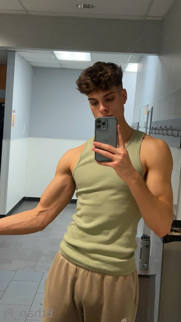 Ethan P [ ethan_pr ] Onlyfans leaked photo 15145349 on Hotleaks.tv