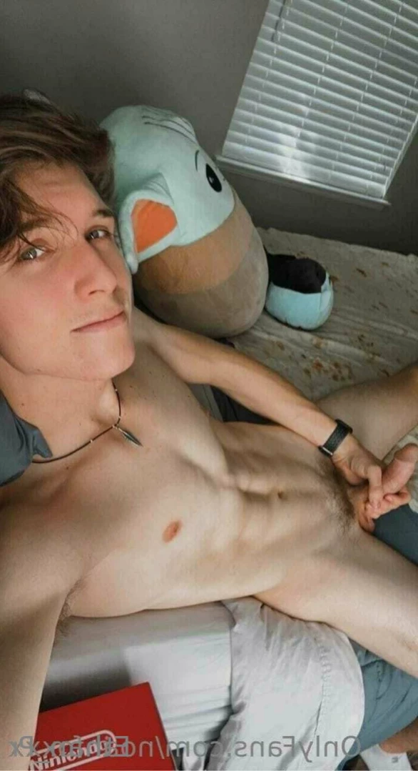 Ethan P [ ethan_pr ] Onlyfans leaked photo 15427709 on Hotleaks.tv