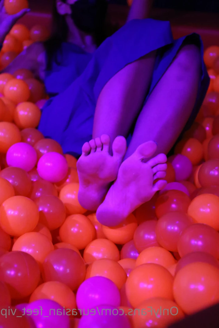 Eurasian Feet VIP [ eurasian_feet_vip ] Onlyfans leaked photo 15236957 on Hotleaks.tv
