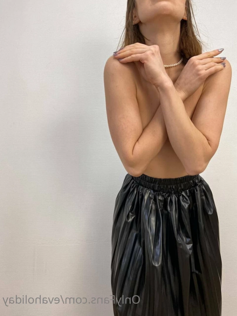 🎀Eva Holiday🎀 [ evaholiday ] Onlyfans leaked photo 12245941 on Hotleaks.tv
