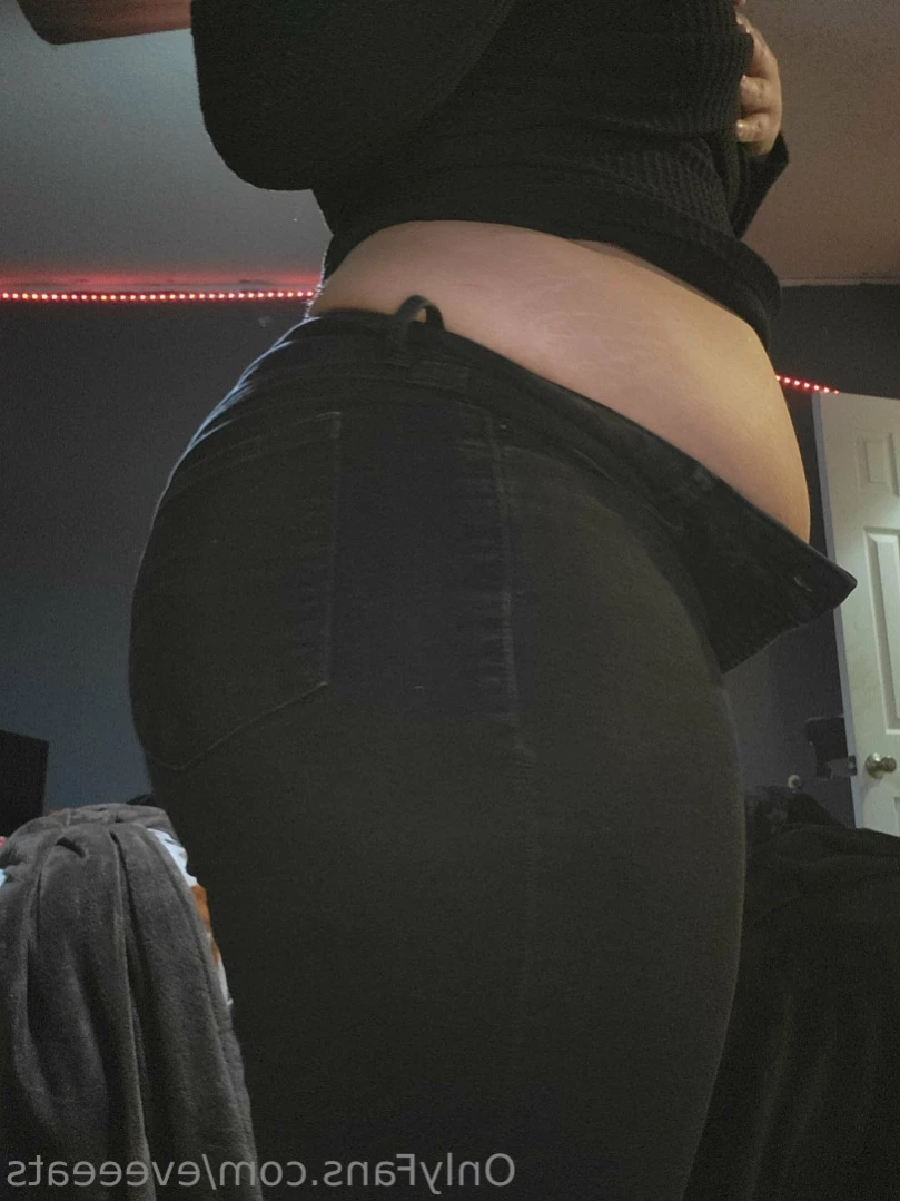 EB [ chubbyevilbrat ] Onlyfans leaked photo 11361803 on Hotleaks.tv