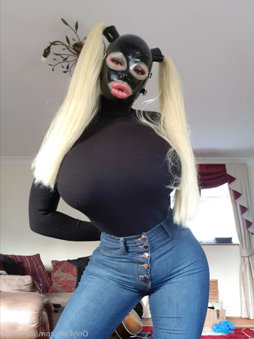Evelyn Rubberdoll [ evelyndoll ] Onlyfans leaked photo 12219982 on Hotleaks.tv