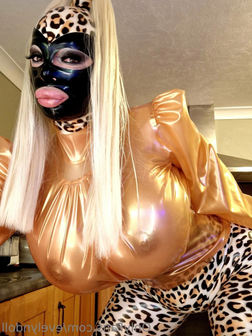 Evelyn Rubberdoll [ evelyndoll ] Onlyfans leaked photo 12351164 on Hotleaks.tv