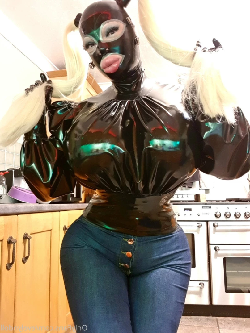 Evelyn Rubberdoll [ evelyndoll ] Onlyfans leaked photo 12351276 on Hotleaks.tv