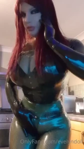 Evelyn Rubberdoll [ evelyndoll ] Onlyfans leaked video 13139745 on Hotleaks.tv
