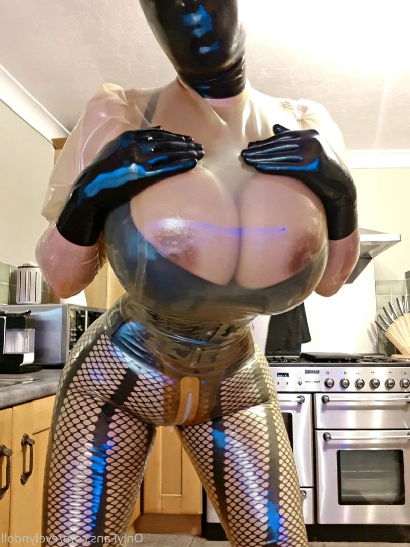 Evelyn Rubberdoll [ evelyndoll ] Onlyfans leaked photo 13415668 on Hotleaks.tv