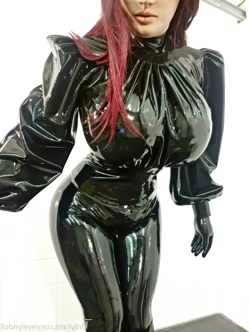 Evelyn Rubberdoll [ evelyndoll ] Onlyfans leaked photo 13596750 on Hotleaks.tv