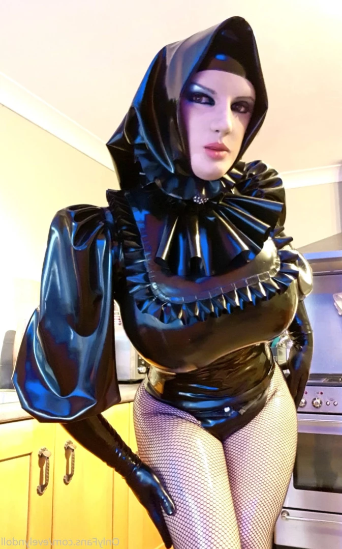 Evelyn Rubberdoll [ evelyndoll ] Onlyfans leaked photo 15826926 on Hotleaks.tv