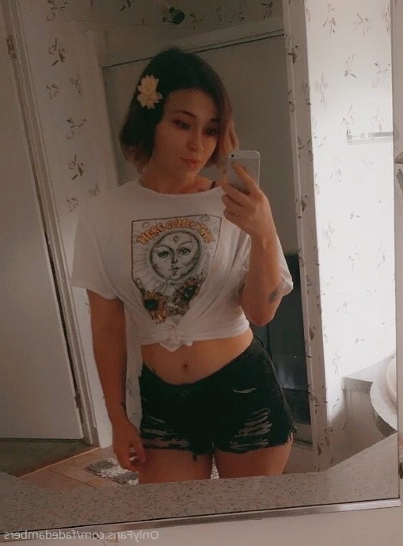 fadedambers Onlyfans leaked photo 13825328 on Hotleaks.tv