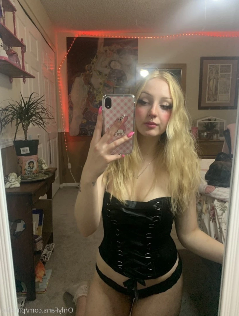 princess dani ♡ [ faeriebite ] Onlyfans leaked photo 15154392 on Hotleaks.tv