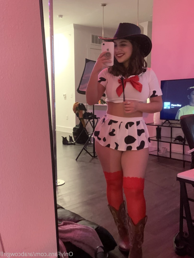Farah Asteri [ farahasteri ] Onlyfans leaked photo 11639143 on Hotleaks.tv
