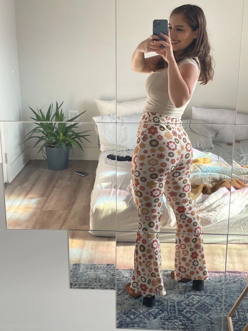 Farah Asteri [ farahasteri ] Onlyfans leaked photo 12135924 on Hotleaks.tv