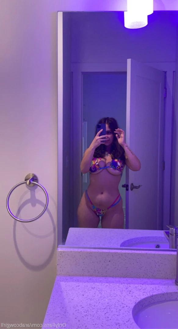 Farah Asteri [ farahasteri ] Onlyfans leaked photo 12408032 on Hotleaks.tv