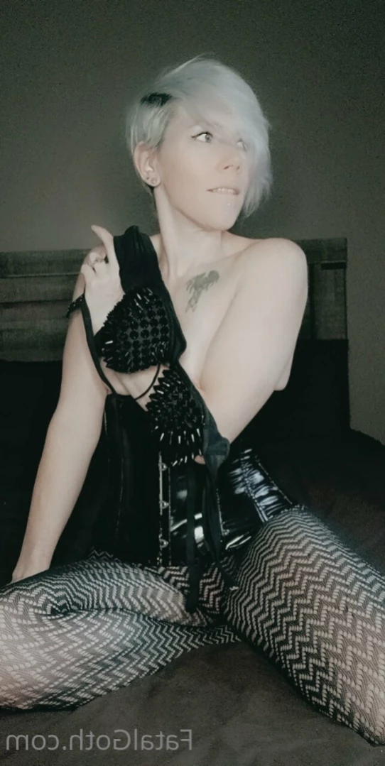 FatalGoth Free Account [ fatalgothfree ] Onlyfans leaked photo 12343942 on Hotleaks.tv