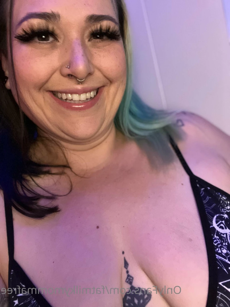 🦇 Little Missy May  🦇 ✨ BBW ✨ [ fatmilkymommafree ] Onlyfans leaked photo 10877522 on Hotleaks.tv