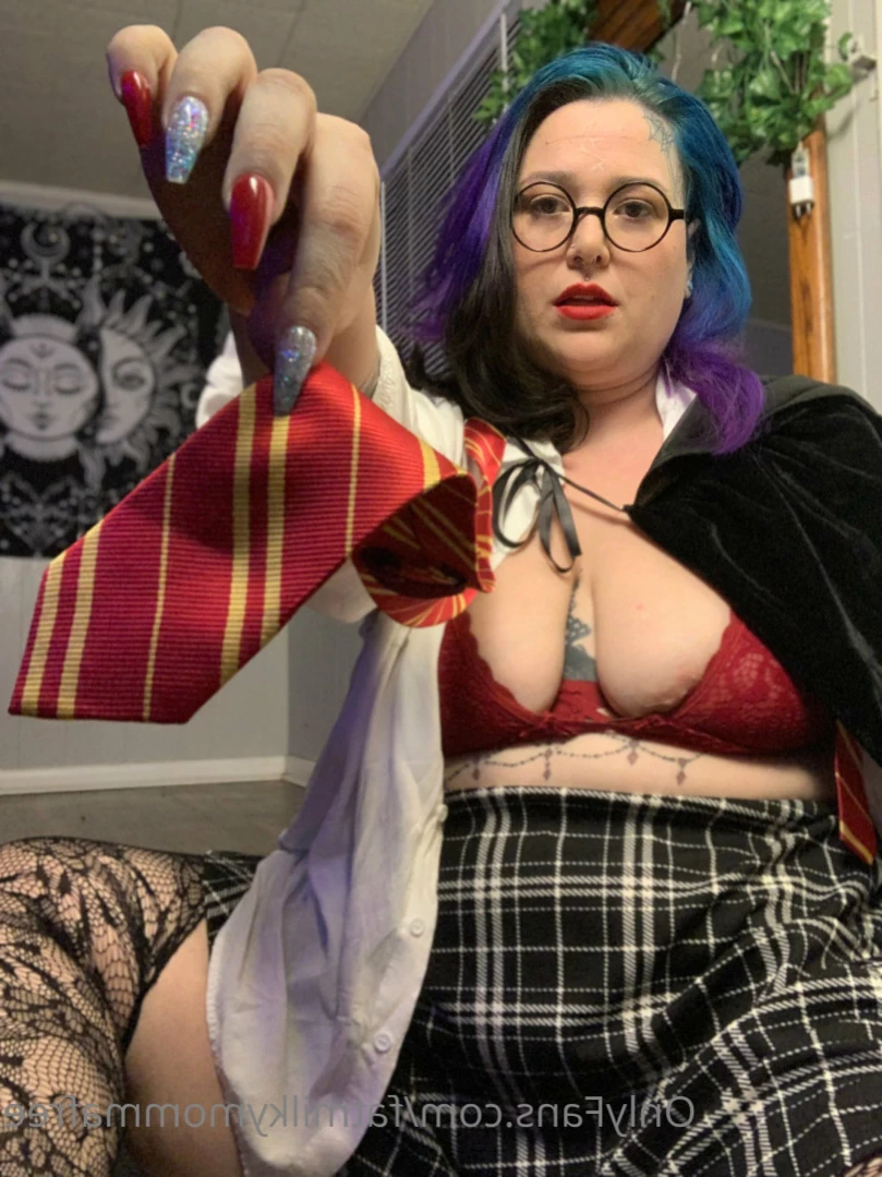 🦇 Little Missy May  🦇 ✨ BBW ✨ [ fatmilkymommafree ] Onlyfans leaked photo 11619133 on Hotleaks.tv
