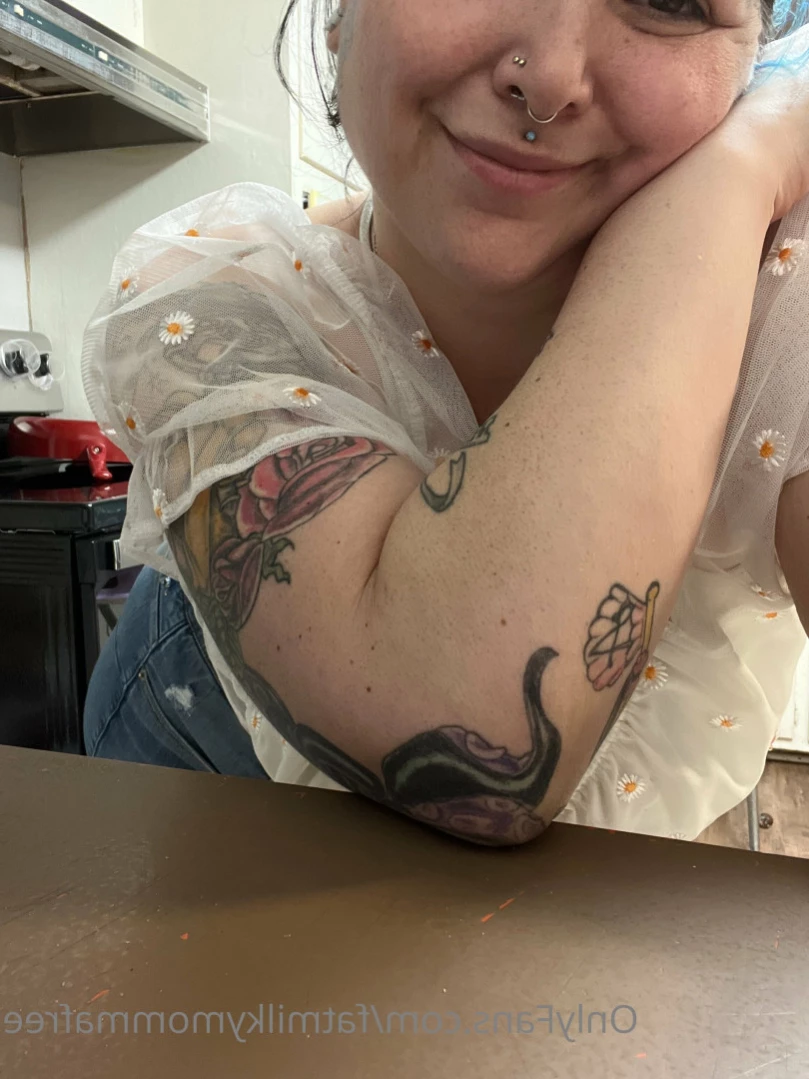 🦇 Little Missy May  🦇 ✨ BBW ✨ [ fatmilkymommafree ] Onlyfans leaked photo 11638568 on Hotleaks.tv