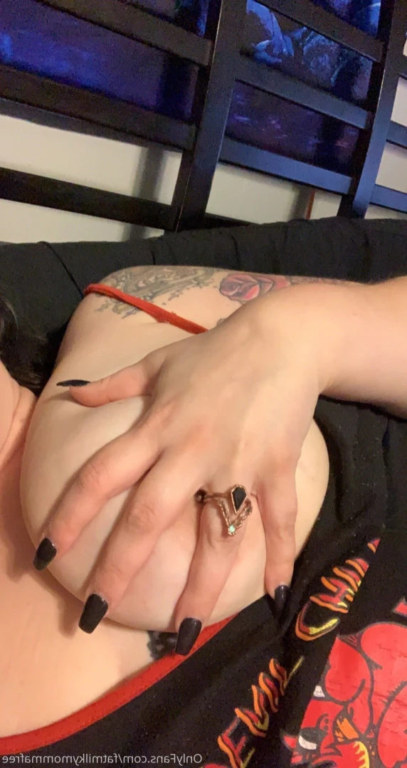 🦇 Little Missy May  🦇 ✨ BBW ✨ [ fatmilkymommafree ] Onlyfans leaked photo 12074547 on Hotleaks.tv