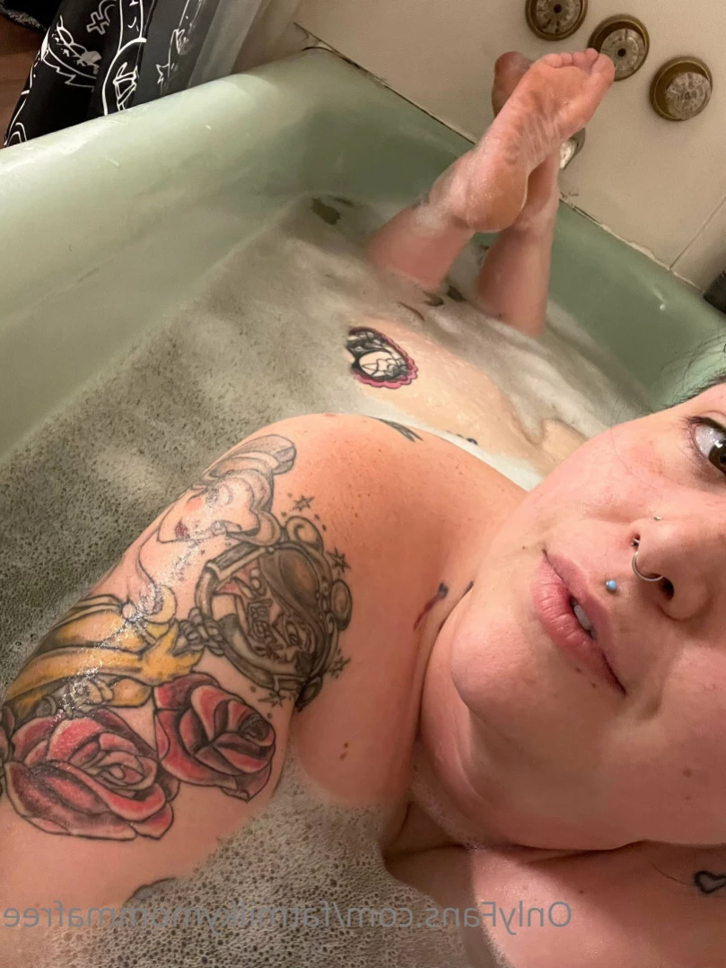 🦇 Little Missy May  🦇 ✨ BBW ✨ [ fatmilkymommafree ] Onlyfans leaked photo 12089402 on Hotleaks.tv