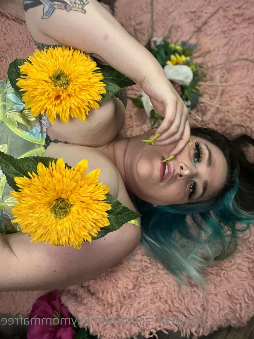 🦇 Little Missy May  🦇 ✨ BBW ✨ [ fatmilkymommafree ] Onlyfans leaked photo 12339624 on Hotleaks.tv