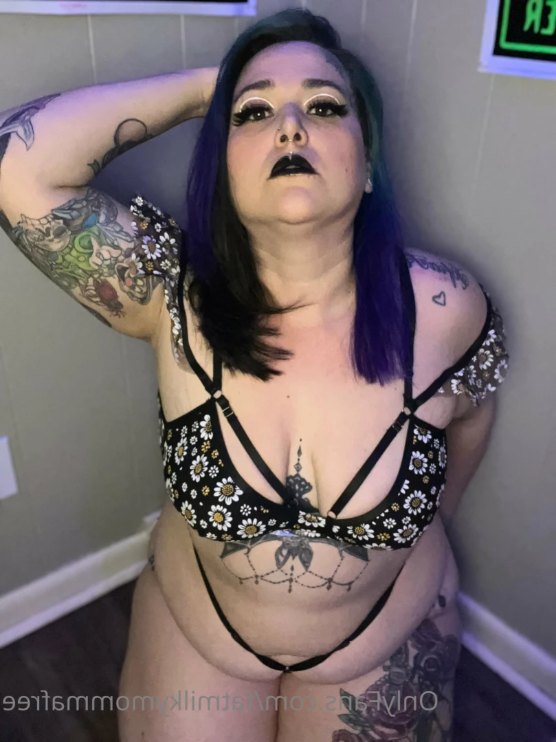 🦇 Little Missy May  🦇 ✨ BBW ✨ [ fatmilkymommafree ] Onlyfans leaked photo 12340824 on Hotleaks.tv