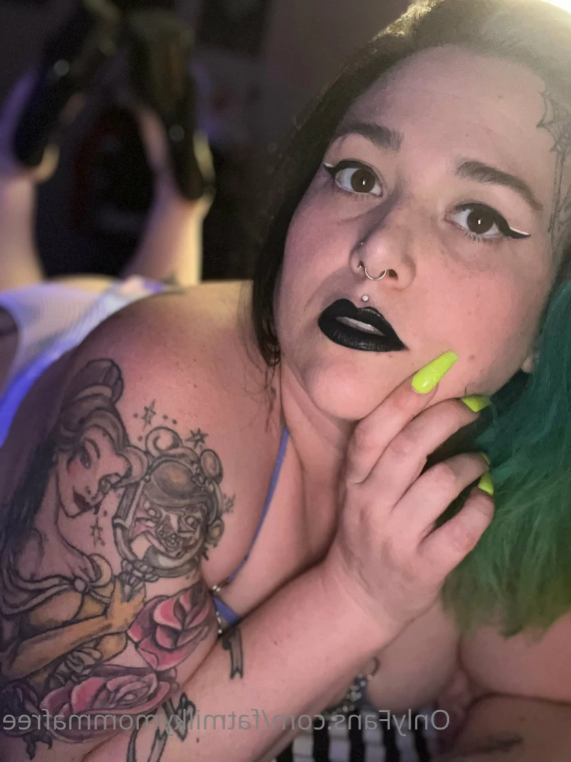 🦇 Little Missy May  🦇 ✨ BBW ✨ [ fatmilkymommafree ] Onlyfans leaked photo 12355420 on Hotleaks.tv