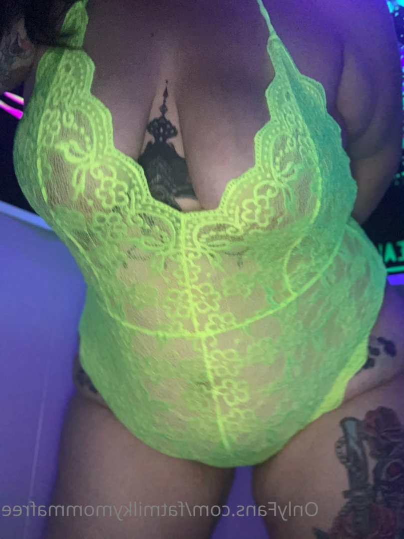 🦇 Little Missy May  🦇 ✨ BBW ✨ [ fatmilkymommafree ] Onlyfans leaked photo 12527970 on Hotleaks.tv