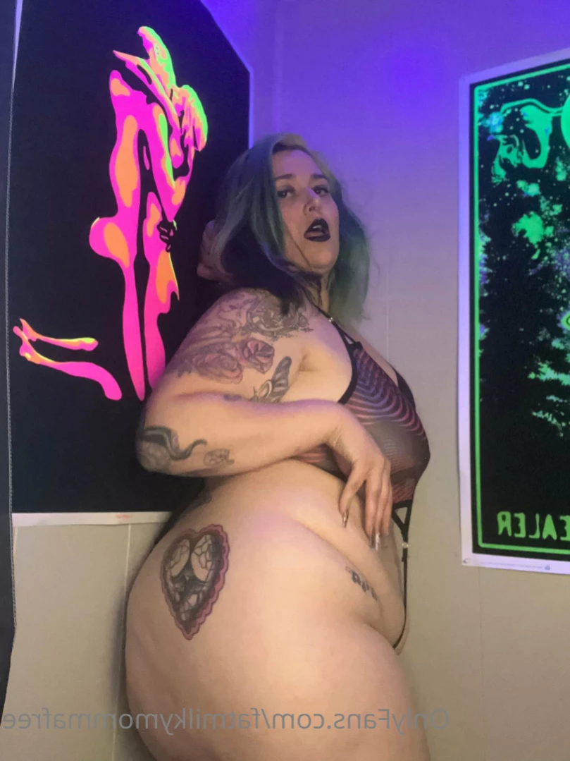 🦇 Little Missy May  🦇 ✨ BBW ✨ [ fatmilkymommafree ] Onlyfans leaked photo 12768606 on Hotleaks.tv