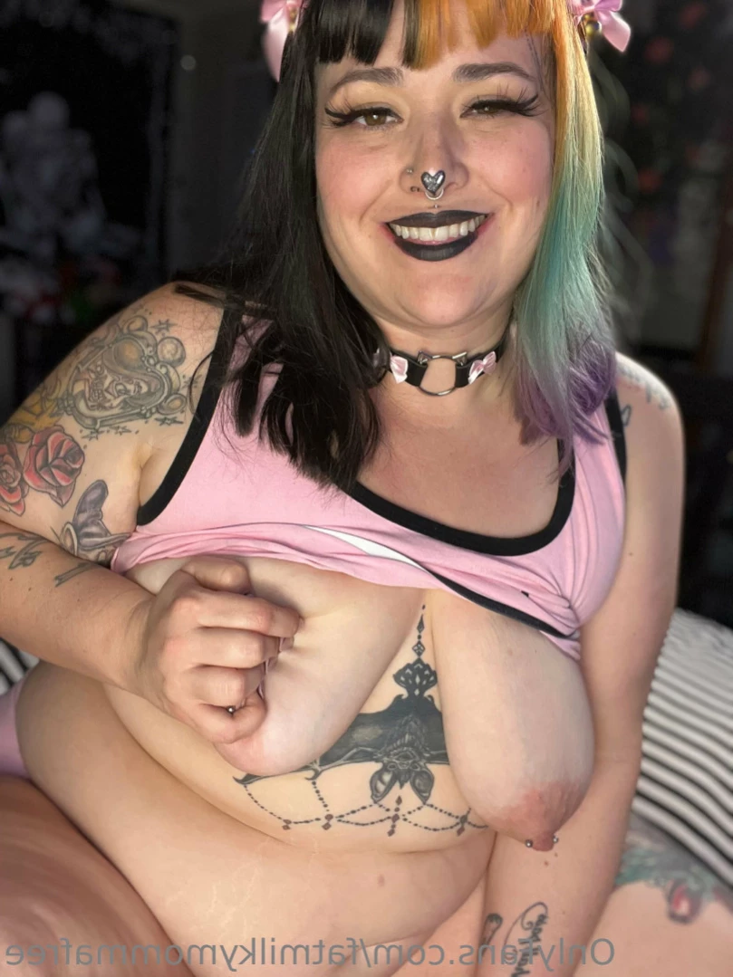 🦇 Little Missy May  🦇 ✨ BBW ✨ [ fatmilkymommafree ] Onlyfans leaked photo 12829279 on Hotleaks.tv