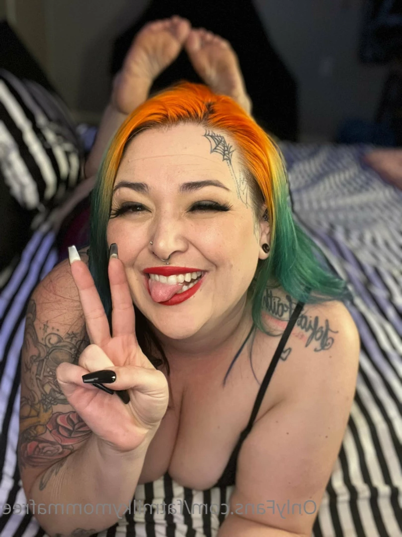 🦇 Little Missy May  🦇 ✨ BBW ✨ [ fatmilkymommafree ] Onlyfans leaked photo 13603938 on Hotleaks.tv