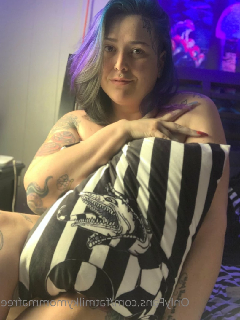 🦇 Little Missy May  🦇 ✨ BBW ✨ [ fatmilkymommafree ] Onlyfans leaked photo 15233493 on Hotleaks.tv