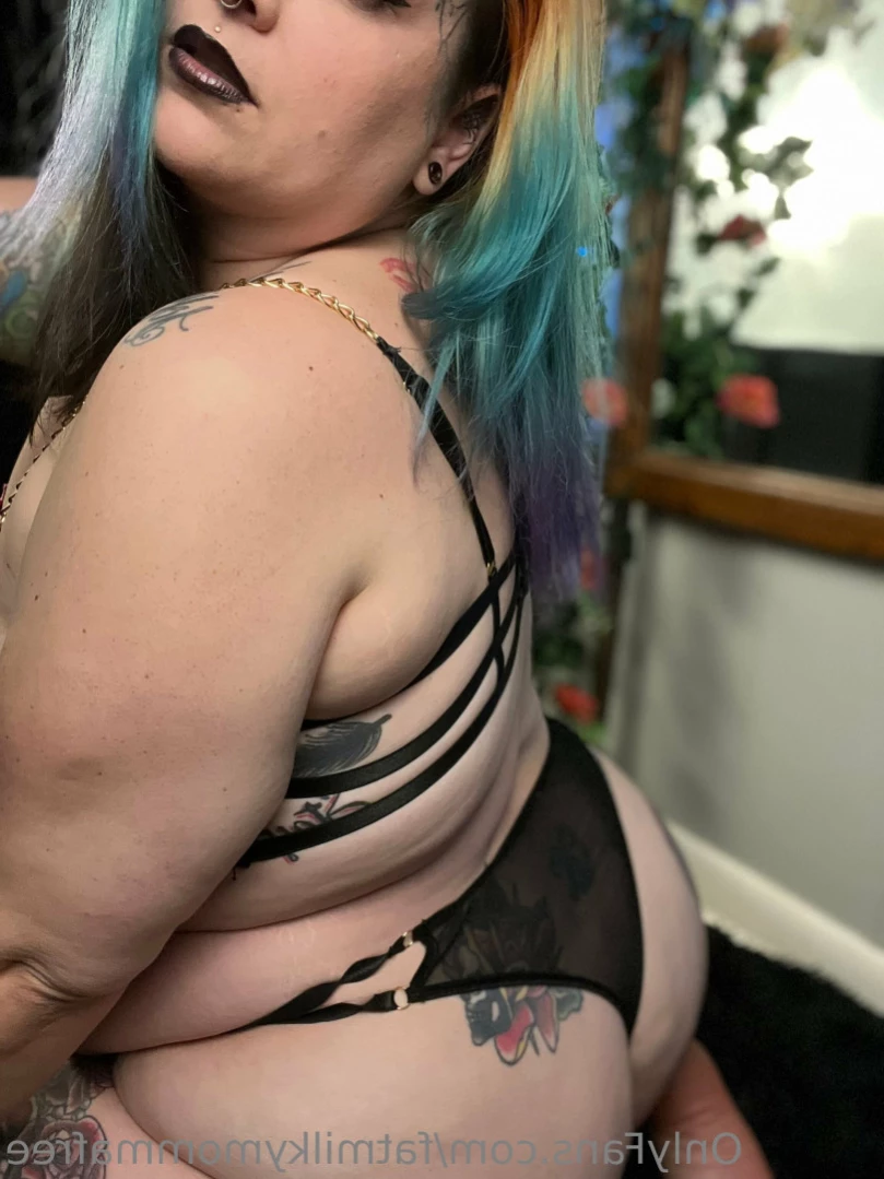 🦇 Little Missy May  🦇 ✨ BBW ✨ [ fatmilkymommafree ] Onlyfans leaked photo 15259999 on Hotleaks.tv