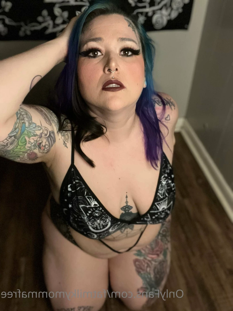 🦇 Little Missy May  🦇 ✨ BBW ✨ [ fatmilkymommafree ] Onlyfans leaked photo 15917827 on Hotleaks.tv