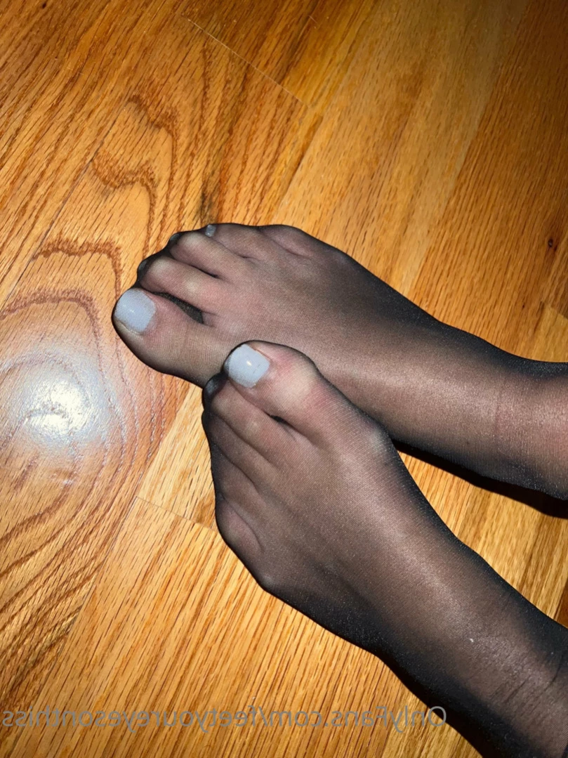 Feet your eyes on this [ feetyoureyesonthiss ] Onlyfans leaked photo 11037433 on Hotleaks.tv