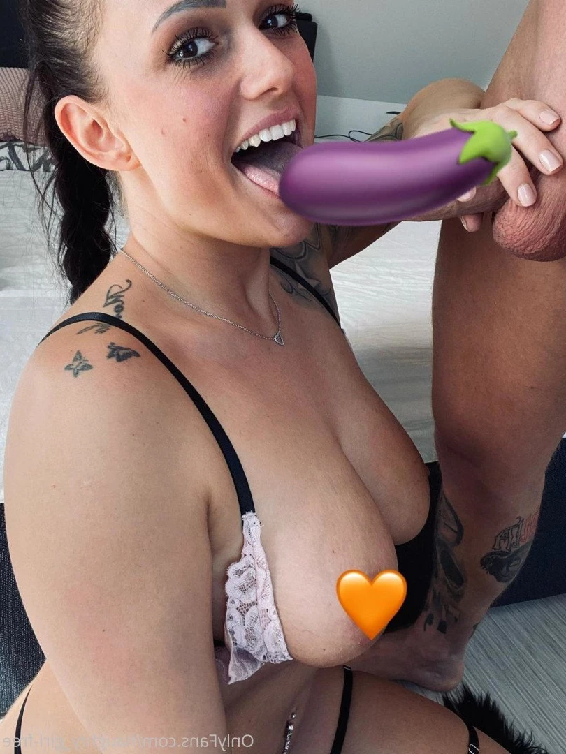 naughty_girl-free Onlyfans leaked photo 4474975 on Hotleaks.tv