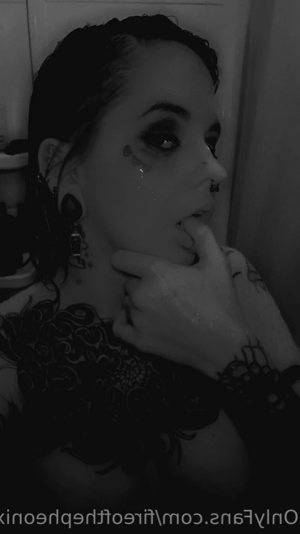 Pheonix [ fireofthepheonix ] Onlyfans leaked photo 12619937 on Hotleaks.tv