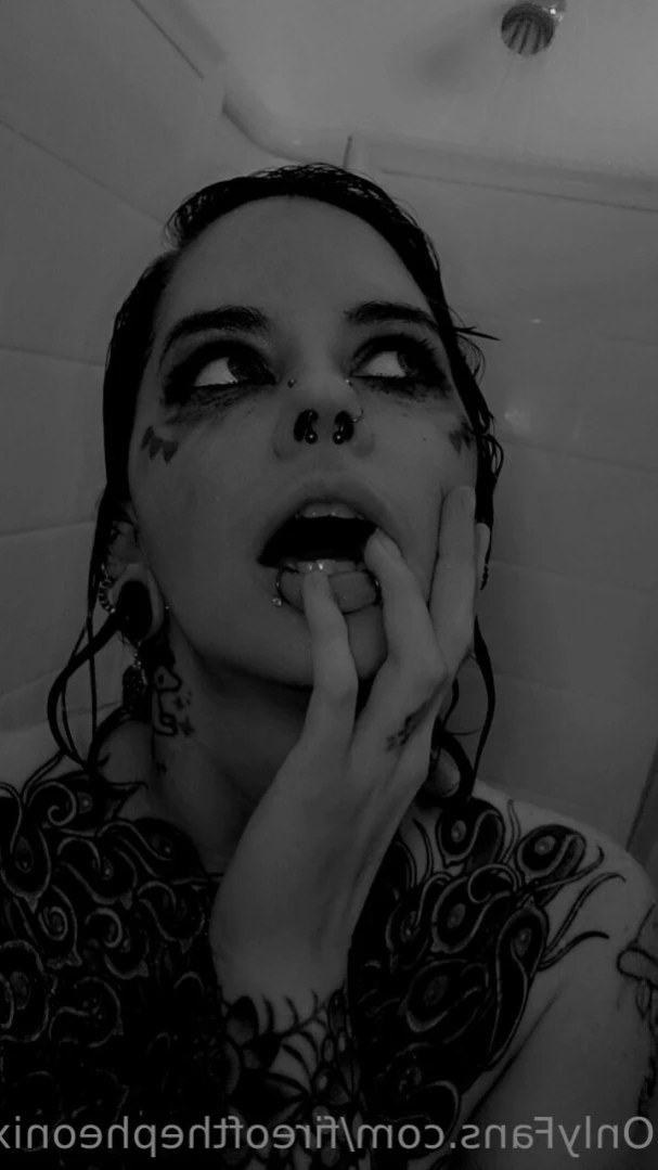 Pheonix [ fireofthepheonix ] Onlyfans leaked photo 14856270 on Hotleaks.tv