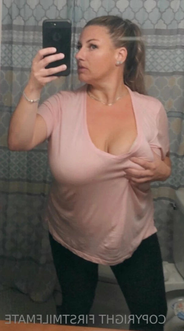 First Milf Mate [ firstmilfmate ] Onlyfans leaked photo 12628539 on Hotleaks.tv