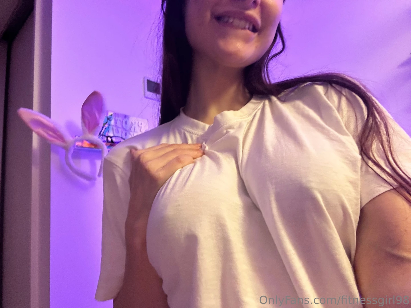 Liv [ fitnessgirl98 ] Onlyfans leaked photo 18667635 on Hotleaks.tv