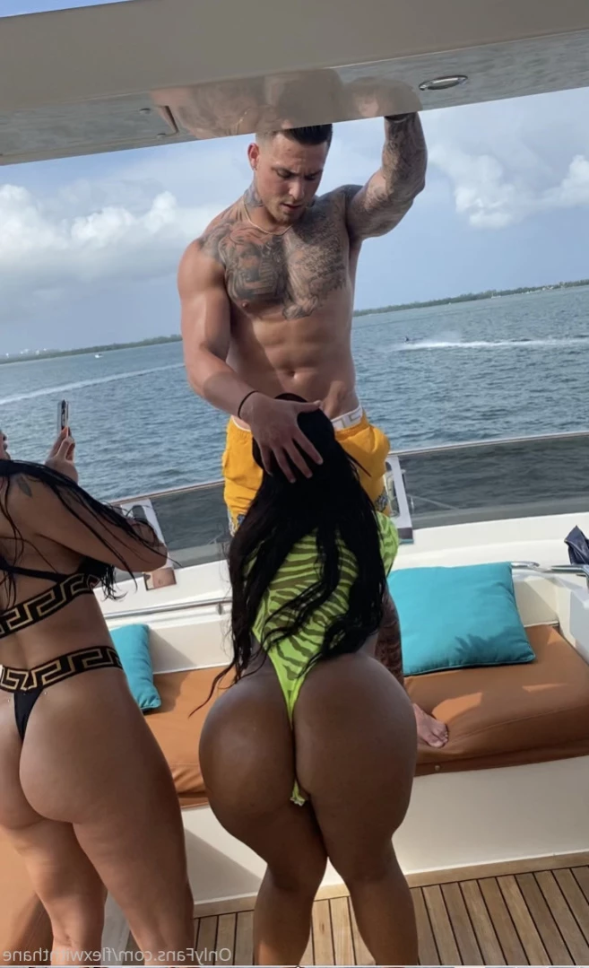 flexwiththane Onlyfans leaked photo 11576929 on Hotleaks.tv