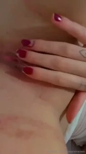 1688605