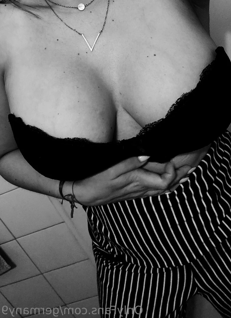 Germany [ germany9 ] Onlyfans leaked photo 12731371 on Hotleaks.tv