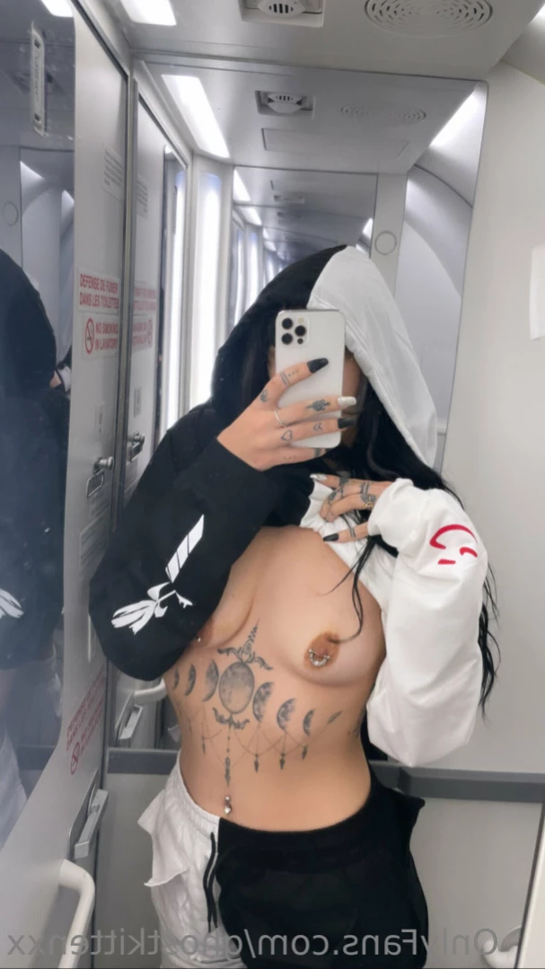 cxss [ ghostkittenxx ] Onlyfans leaked photo 13507446 on Hotleaks.tv